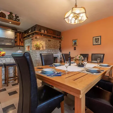 Holiday home Cozy In With Wifi