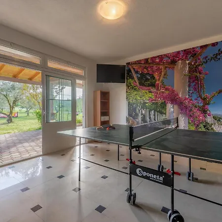 Cozy In With Wifi Holiday home