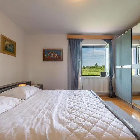 Holiday home Cozy In With Wifi *